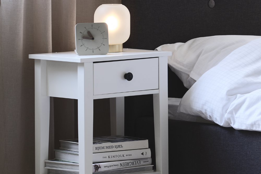 Yöpöytiä - Säästä jopa 50%