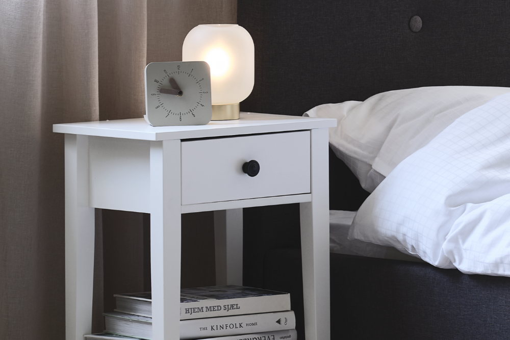 Yöpöytiä - Säästä jopa 50%