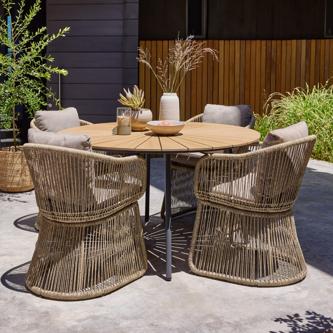 AKTIVEN garden table and STORDALEN garden chairs