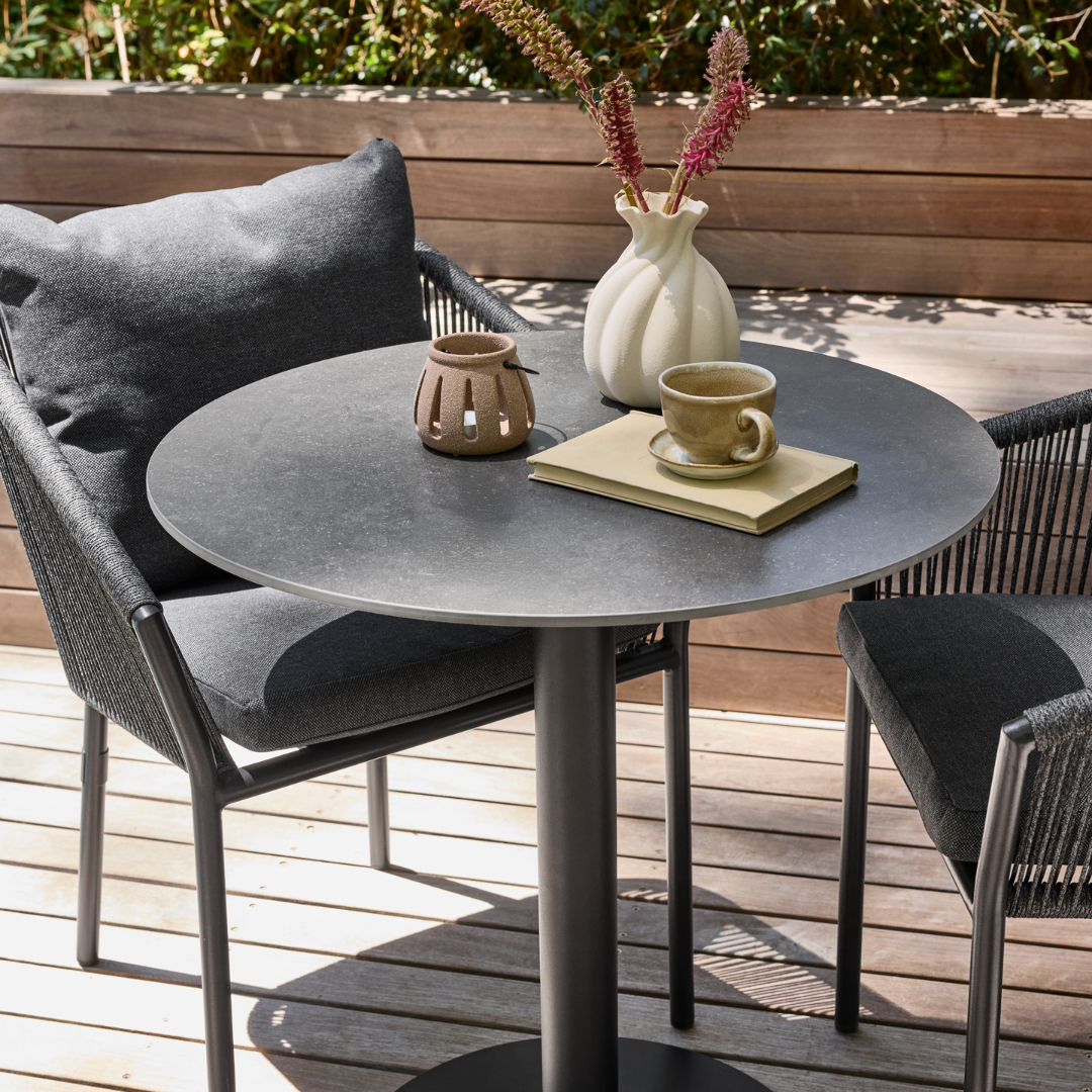 VAMDRUP bistro table and DETMER coffee cup