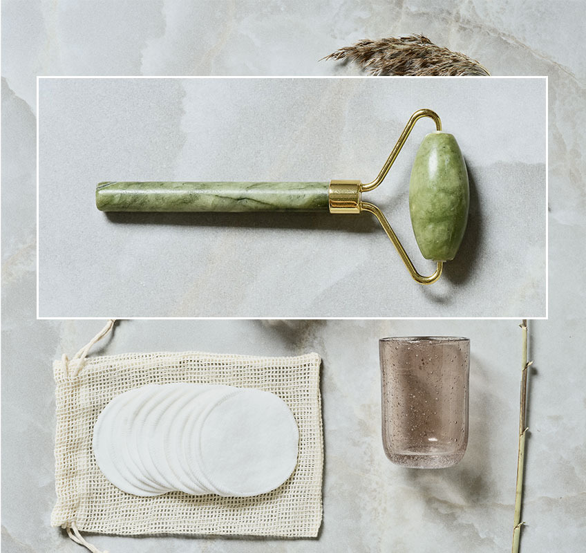 VALLSTA face roller, VAD makeup pads, and ESSVIK toothbrush holder Face roller in jade stone and reusable makeup pads made from cotton and bamboo