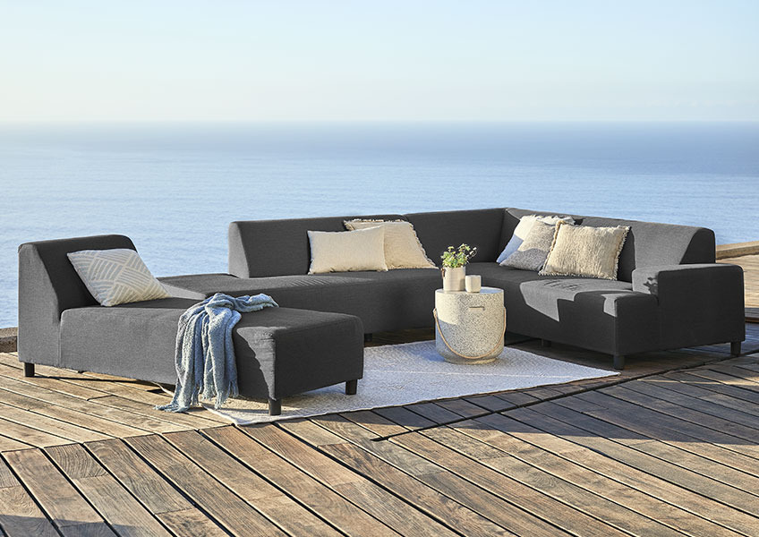 UHRE 6 persons lounge sofa and sun lounger in dark grey and PIROL stool 6 persons all-weather lounge sofa and sun lounger in dark grey