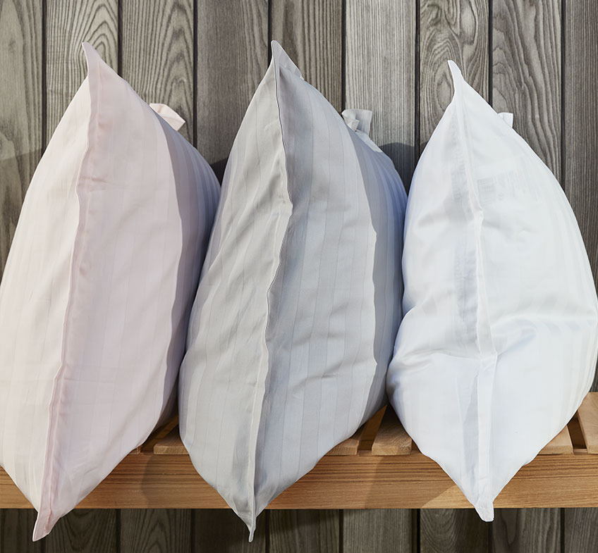 NELL-pussilakanat Three pillows with pillowcases in rose, grey and white